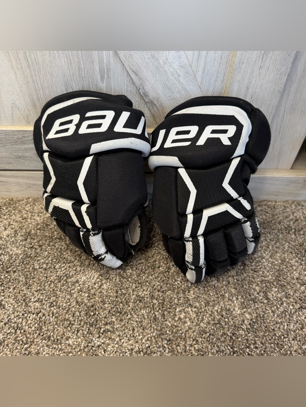 Bauer Supreme 150 Youth Hockey Gloves 9” 23cm